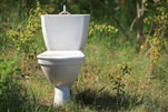 A traveling toilet fundraiser can help your school raise money in a fun way.