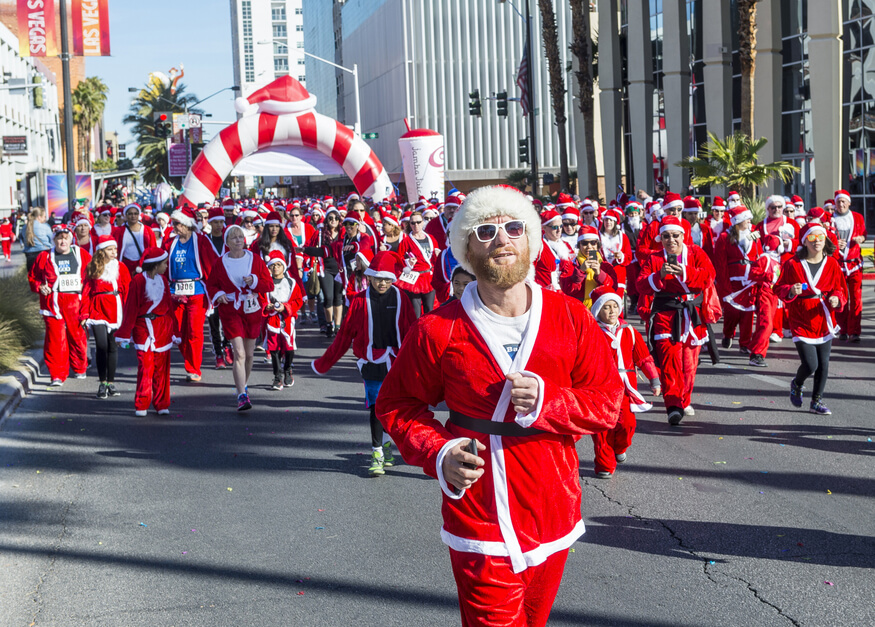 This image shows a Santa-themed 5k event, an excellent Christmas fundraising idea.